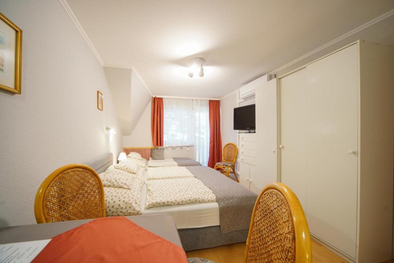 Siesta Vendeghaz Villa เอ็กเกอร์ ภายนอก รูปภาพ