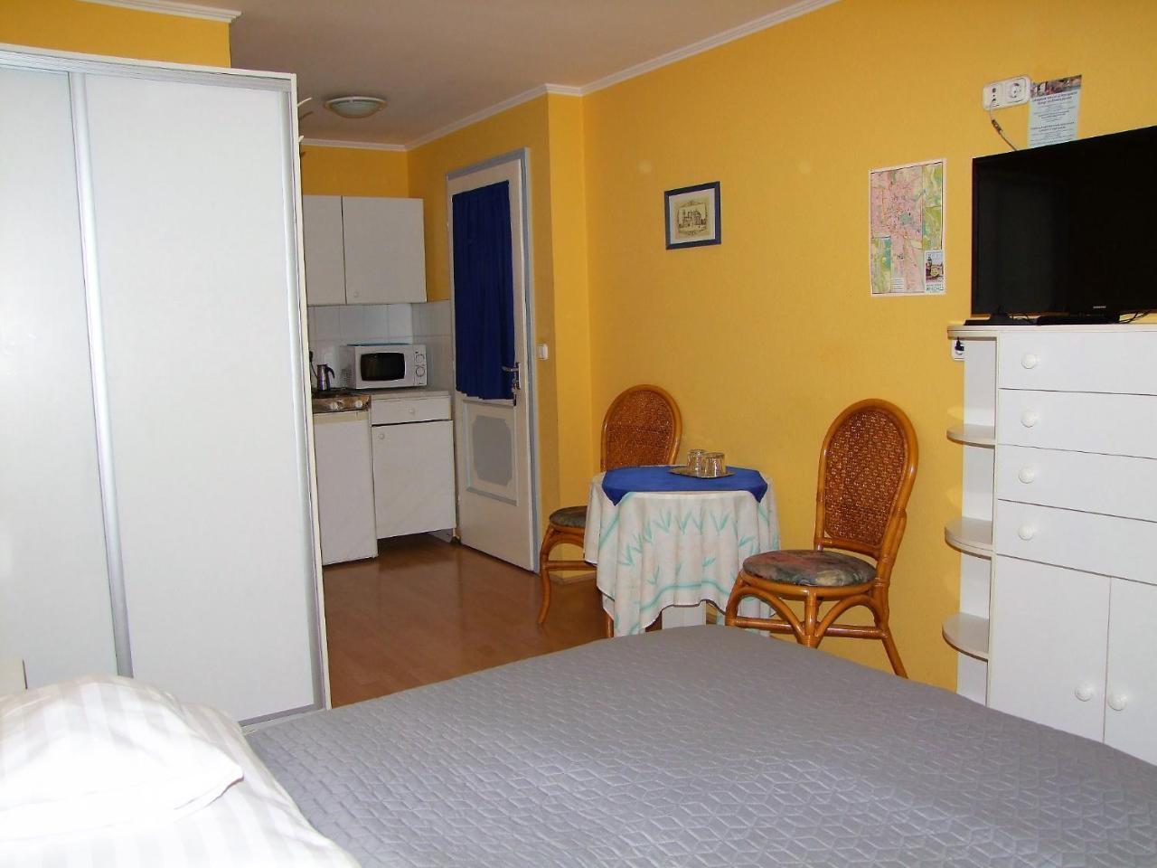 Siesta Vendeghaz Villa เอ็กเกอร์ ภายนอก รูปภาพ
